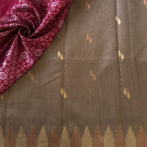 Deep Maroon Ikat Silk Saree Gold Zari Olive Pallu Border – NAVARASAM