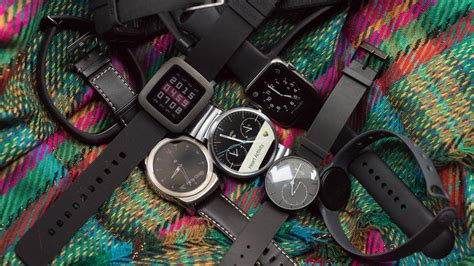 Gli smartwatch recuperano terreno sui fitness tracker