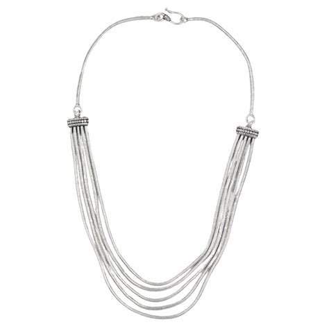 Kajal Agarwal In Silver Necklace – Sangeeta Boochra