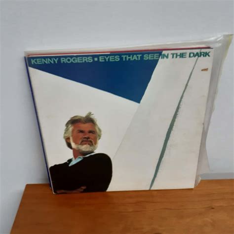 Kenny Rogers - Eyes That See In The Dark