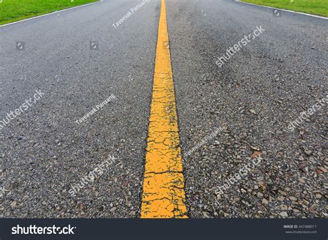 Solid Yellow Line On Road Stock Photo 447488011 | Shutterstock