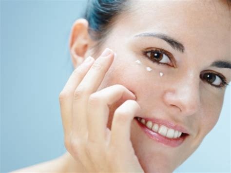 Smoking Effects: Negative Effects of Smoking on Hair and Skin | Healthy ...