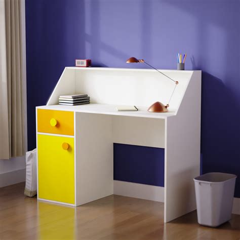 Elementary Table – Boingg!
