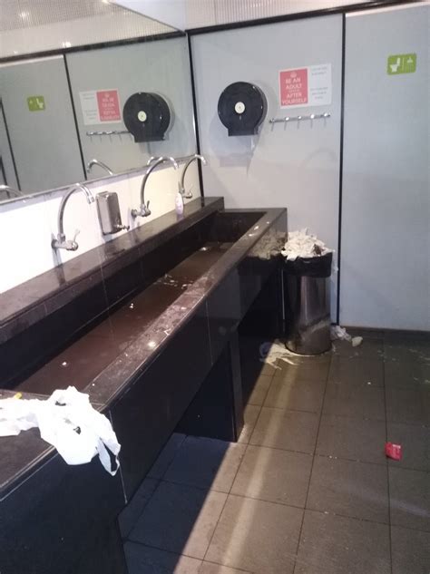 REDDOORZ HOSTEL @ JALAN BESAR (Singapore) - Hotel Reviews & Photos ...