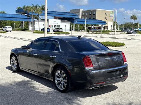 First Auto Credit Fort Myers Beach FL - 2019 Chrysler 300 Limited RWD