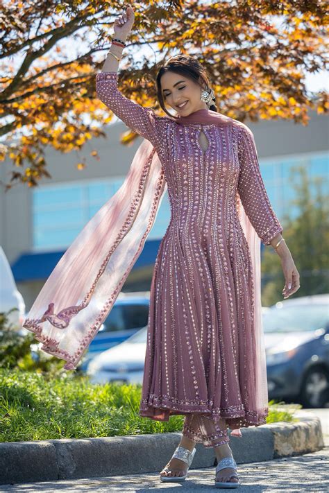 Shop Women Ethnic Wear| Roop Vatika By Raj Arora | Designer Dresses