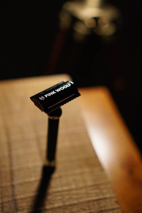 5 Outstanding Ways To Shave On A Dry Skin and enjoy it – PinkWoolf