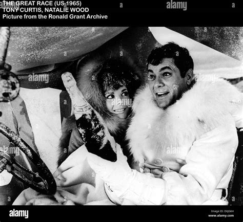 Natalie wood great race 1965 hi-res stock photography and images - Alamy