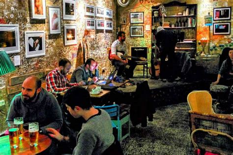 Szimpla Kert, Budapest - TimesTravel