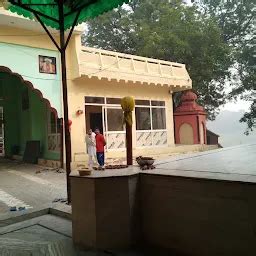 Shiv Mandir And Mahant Shree Anandpuri Mandir - Hindu temple - Majra ...