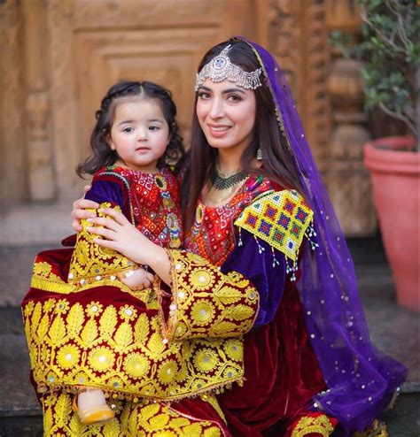 Pakistani Pashtun attire