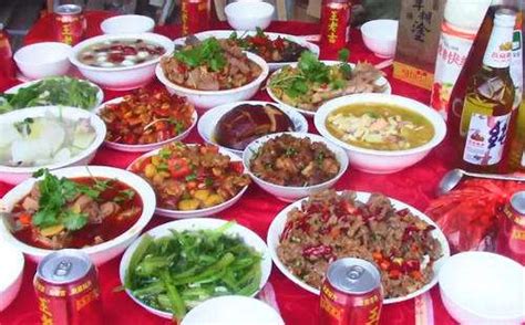 东北农村“吃大席”的10道菜，比饭店做的好吃，好久没吃了！_酒席_时候_感觉