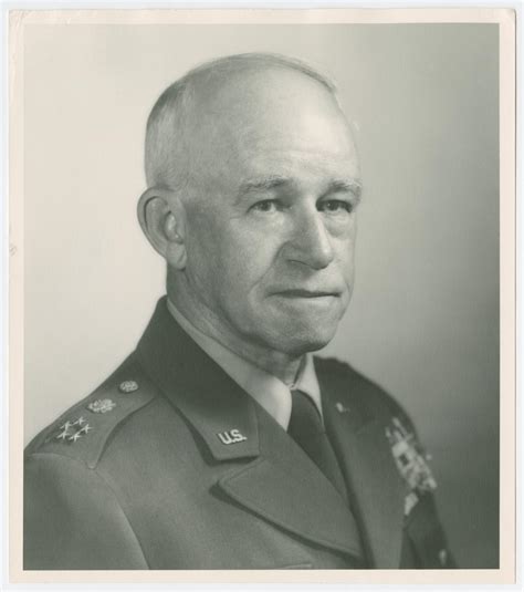 [Photograph of General Omar N. Bradley] - The Portal to Texas History