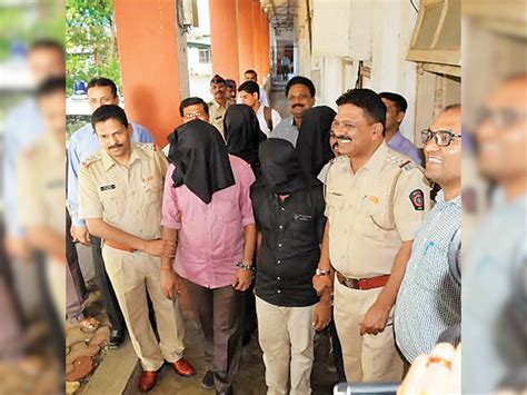 Four imposters held for Special 26-style IT raid