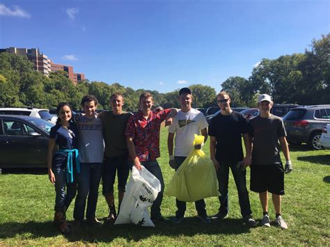 CFACT at Minnesota cleans up East River Flats Park! – CFACT