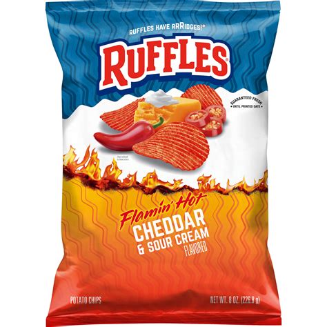 Ruffles Flamin' Hot Cheddar and Sour Cream Flavored Potato Chips, 8 ...