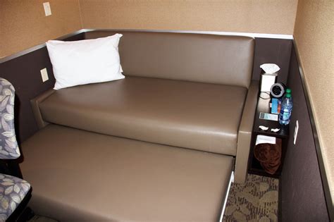 Minute Suites at Philadelphia International Airport | Amex US