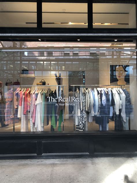 Review: The RealReal