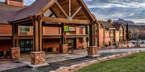 Holiday Inn Pet Policy: Everything You Need to Know Before Staying ...