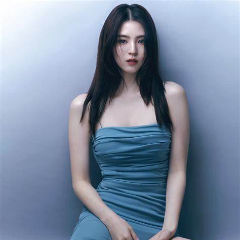 https://0.soompi.io/wp-content/uploads/2022/01/18110624/Han-So-Hee-4.jpeg