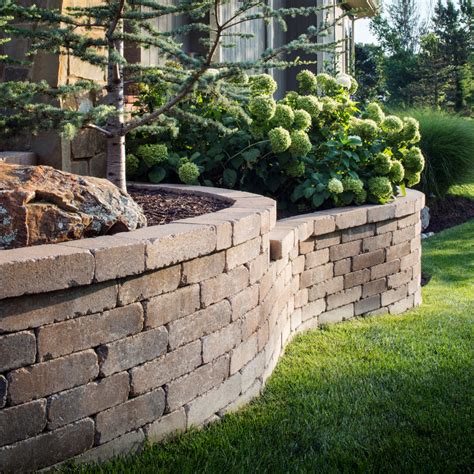 Weston Stone Retaining Wall | The Hardscape Exchange