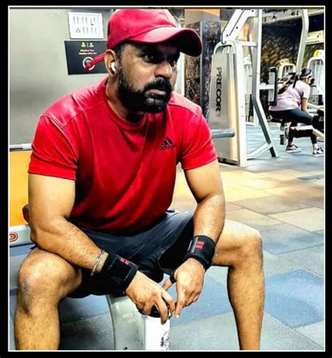 Chandrachud: ಗಡ್ಡ ಬಿಟ್ಕೊಂಡು ನೀಲ್ ಮನೆ ಮುಂದೆ ಓಡಾಡಿದ್ರೆ ಹೀರೋ ಆಗ್ತಾರಾ ...