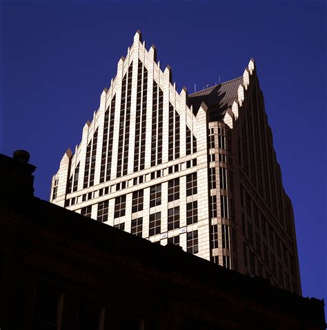 One Detroit Center – Kendall/Heaton