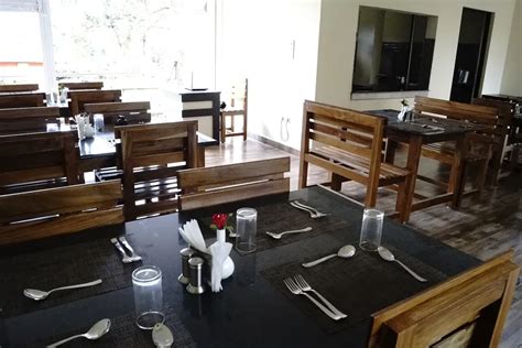Lazo Safari Inn In Kutta Coorg - Bag2Bag
