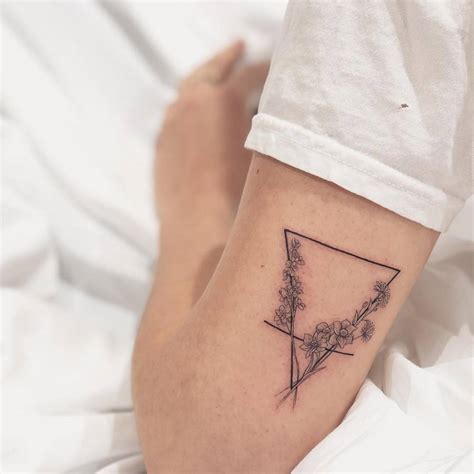 Earth Symbol 的图像结果