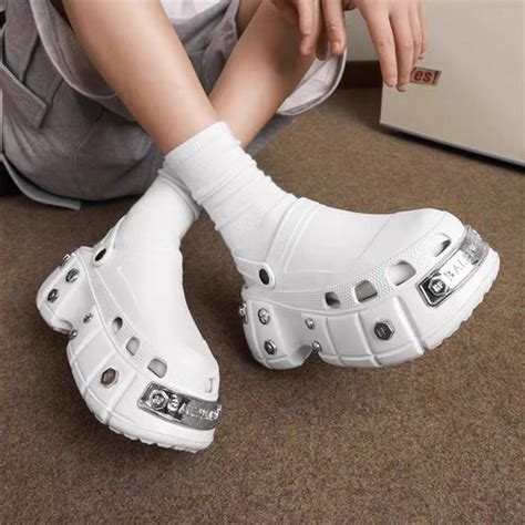 Clogs – WEIRDPLANET