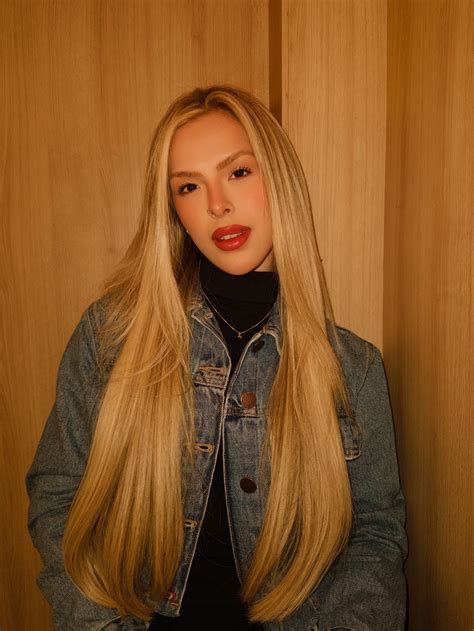 MARCELA SOARES (@maarcelaoficial) • Instagram photos and videos