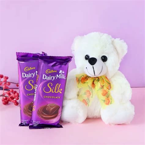 Buy Exotic Chcolates with heart shaped box Online at Best Price | Od