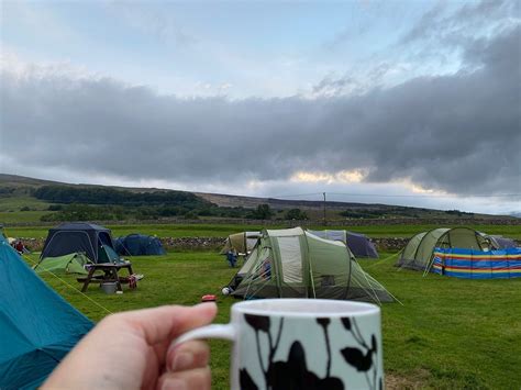 HOLME FARM CAMPSITE (Horton-in-Ribblesdale) - Campground Reviews ...