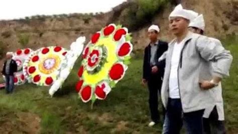 【实拍】甘肃农村丧事土葬现场，下葬流程复杂，很少有了