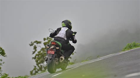 Kawasaki Z900 2017 STD Bike Photos - Overdrive