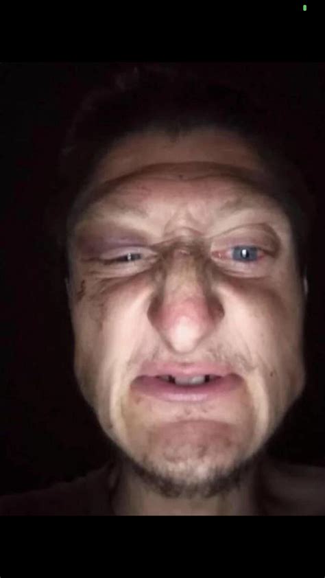 Daniel Larson : r/pics