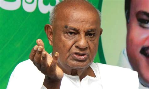 4-decade-old political battle in sharp focus in ex-PM Deve Gowda's home ...