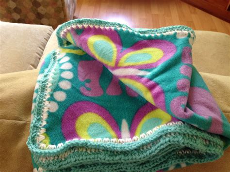 Project Linus Blanket | Linus blanket, Blanket, Fleece blanket
