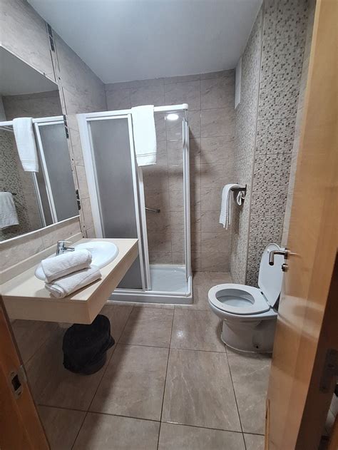 APARTAMENTOS LAS ARENAS (Playa del Ingles, Gran Canaria) - Apartment ...