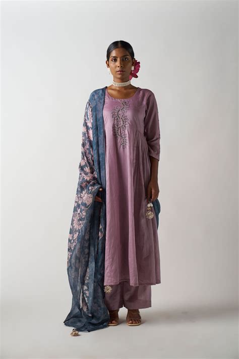 Lilac 3 Piece Suit With Grey Dupatta – Sukruti Design