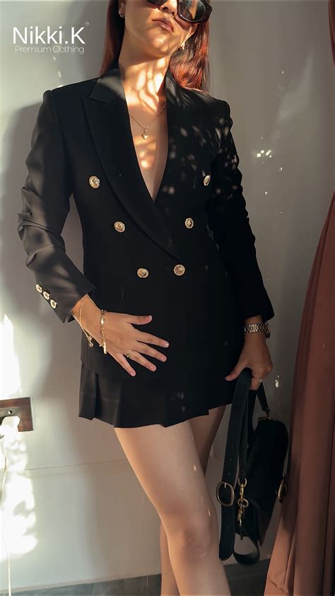 Blazer + Skort- Ultimate Black Set- BESTSELLER – Nikki.KClothing