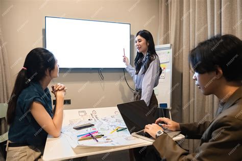 Collaborative Creative Problem Solving 的图像结果