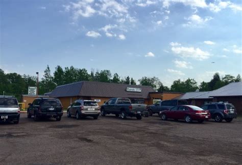 KONTEKA BLACK BEAR MOTEL (White Pine) - Motel Reviews & Photos ...