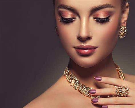 பார்ட்டி மேக்அப்