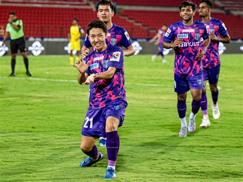 ISL: Kerala Blasters beat Hyderabad FC, to face Odisha FC in playoffs