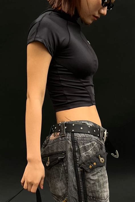 BLACK CROPPED DIEZEL RACER TEE