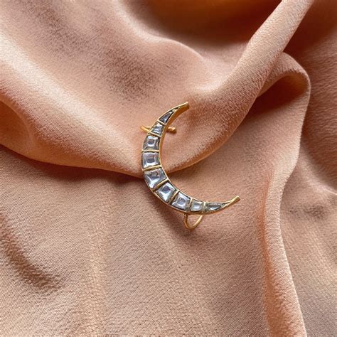 Chaand Earcuff – Non-Pierced Crescent Moon in 925 Silver, Gold-Plated