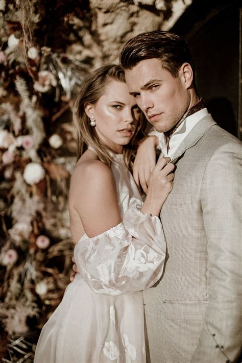 Fall Wedding Must-Haves for Every Couple – Ellwed