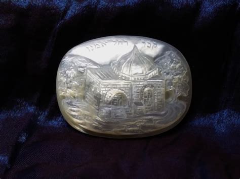 Gemstones judaic - Engraved cameos, intaglios, gems replics, seashells ...