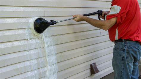 How to Restore Faded Vinyl Siding | Angi